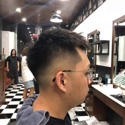 -MARTIN'S BARBER SHOP男士理发馆