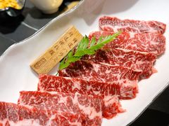 -山川小町·极番烧肉(新地假日广场店)