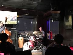 -东岸Cafe 爵士俱乐部