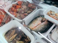 -一口猪海鲜浑锅·东北家常菜