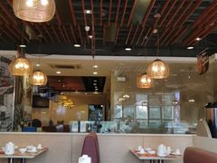 大堂-粤仔湾砂锅粥(广益哥伦布店)