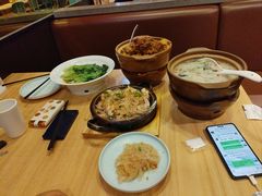 -宏状元现熬粥·京味菜(三里河店)
