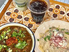 -CowCow其其·牛杂咖啡公司(六运店)