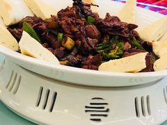 -梅飞酒家(名辉豪庭店)