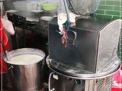 -河记肠粉店