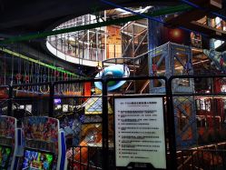 点击看大图 -嗨翻Hi-Fun竞技主题乐园·蹦床团建生日聚会(五棵松华熙店)