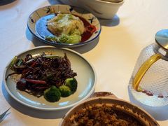 -八府香鸭·啫啫煲(华山路店)