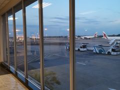 -班达拉奈克国际机场