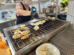 -四囍码头海鲜烧烤自助火锅(外滩南京东路悦荟广场店)