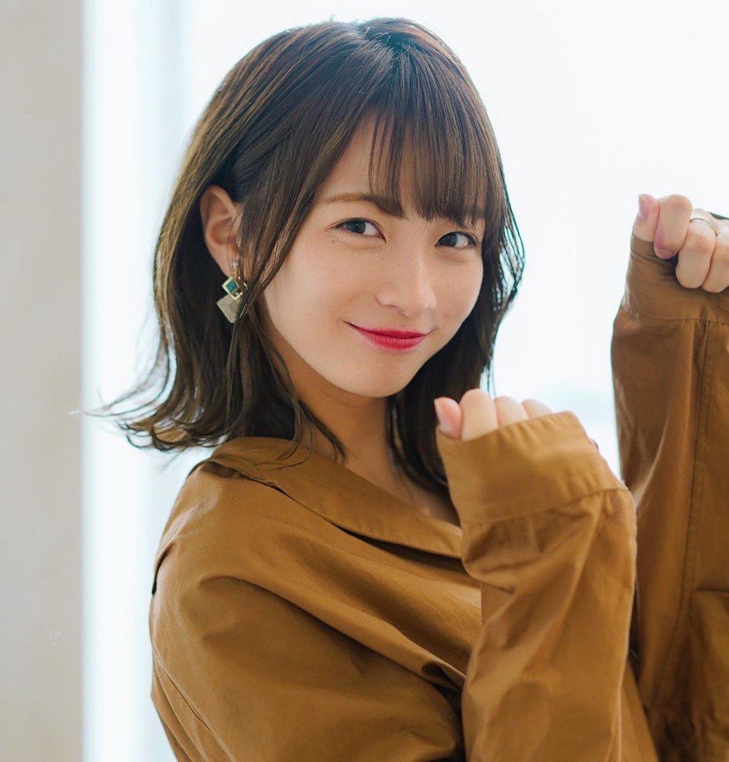 日系萌妹子的中发发型