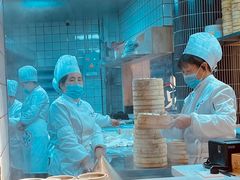 -馋三尺蟹粉小笼(人民广场店)