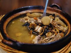 野山菌土鸡煲-虎哥私房菜(馒头山店)