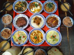 -蓝田九大碗民俗食府(蓝田店)