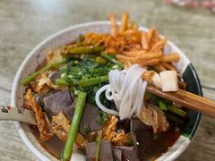 二两螺蛳粉-吉庆桂林米粉·柳州螺蛳粉(港汇广场店)