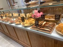 面包甜点陈列柜-分子跳动鲜活面包(五一大道店)