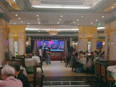 -王朝大酒店徐汇店-地面停车场