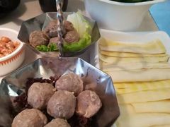 -左庭右院鲜牛肉火锅(浦江欢乐颂店)