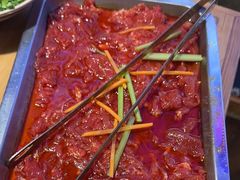 云南鲜黄牛肉-洱火云南酸菜牛肉火锅(石景山当代商城店)