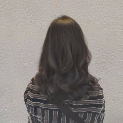 -十六番发型师事务所