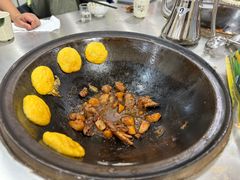 -粘豆包柴火铁锅炖
