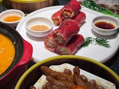 红米脆皮鲜虾肠-蝴蝶里·粤菜·点心(龙湖天街&滨江店)
