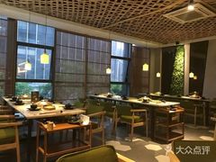 大堂-狐狸爱上椰子鸡(滨江星光大道店)