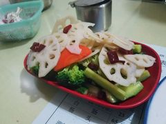 凉拌菜-天发芽·何记葫芦头泡馍·老字号(小南门店)