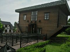 -金山农民画村-枫泾波兰倒置屋