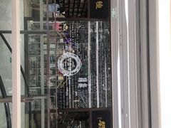 -钟书阁(群光广场店)
