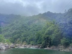 -安吉龙王山峡谷漂流