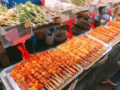 -席娜卡琳火车铁道夜市