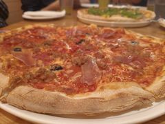 -城市大道红炉披萨烘焙坊