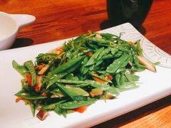 五彩花菇荷兰豆-云海肴·汽锅鸡·云南菜(苏州中心店)