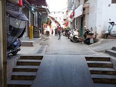 -正宗杨记普洱酸醋米线(总店)