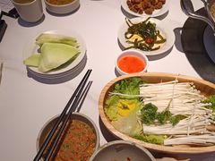 -左庭右院鲜牛肉火锅(金山万达店)