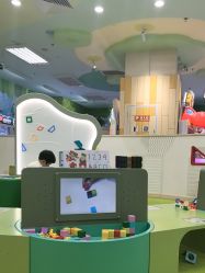 -莫莉幻想儿童乐园(北京金隅嘉品店)