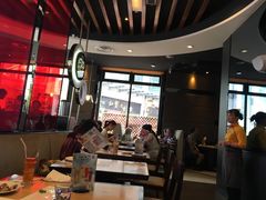 大堂-必胜客(上海新南方商城PH店)