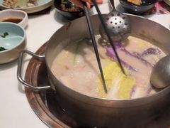 -洪氏嗨捞·猪肚鸡火锅(阳光天地店)