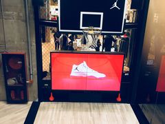 -Air Jordan(世贸天阶店)