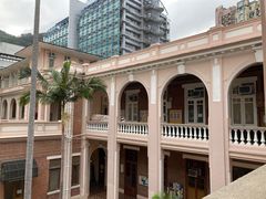 -香港大学