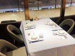 靠窗位-新吉士·上海菜(浦东LCM置汇旭辉店)