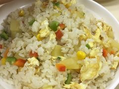 菠萝蛋炒饭-泰煌鸡·上海白斩鸡·鸡汤面(万航店)