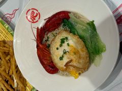 -肥肥虾庄·金牌油焖大虾(汉口城市广场店)
