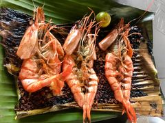 -东海岸人工湖美食村