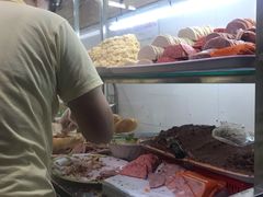 -Bánh Mì Huynh Hoa