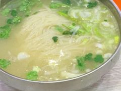 -三姐妹冷面馆(保卫路店)