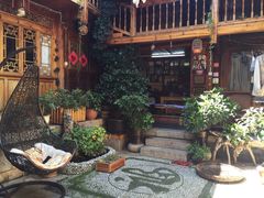 -五花石之旅客栈