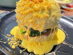 瀑布芝士牛肉汉堡-Let'sBURGERplus·非常创意汉堡(三里屯店)