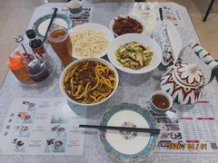 -汗腾格里·风味餐厅(新疆驻京办店)