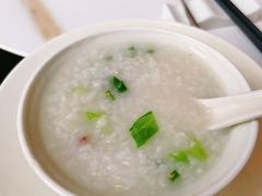 -斯普汇生蚝牛排馆(中骏世界城店)